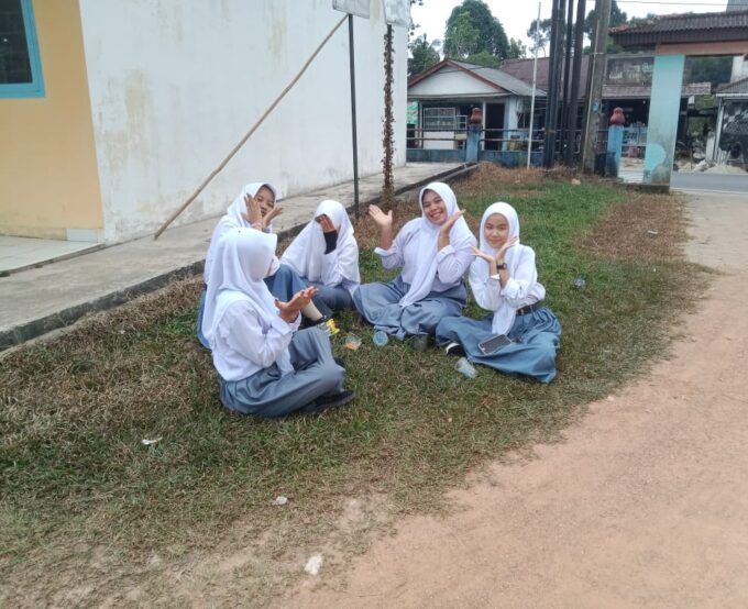 Pentingnya Kebersamaan Siswa di SMAS Mari Ayu Kelapa